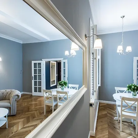 Poznanska Metro Centrum By Bookinghost Appartement Varsovie