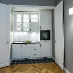 Poznanska 13 * Βαρσοβία